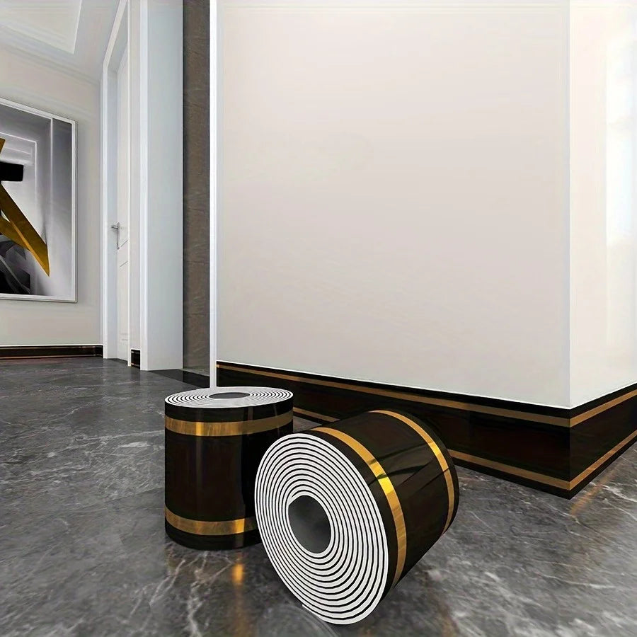 Rouleau mural auto-adhésif